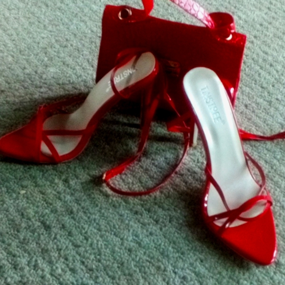 Tinstree heels with small red purse brand new